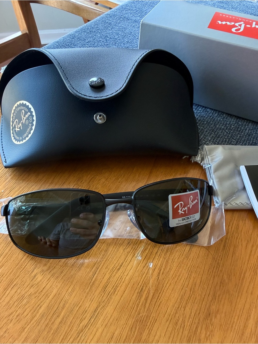 Ray-Ban Matte Black Sunglasses with Crystal Green Lenses RB3254